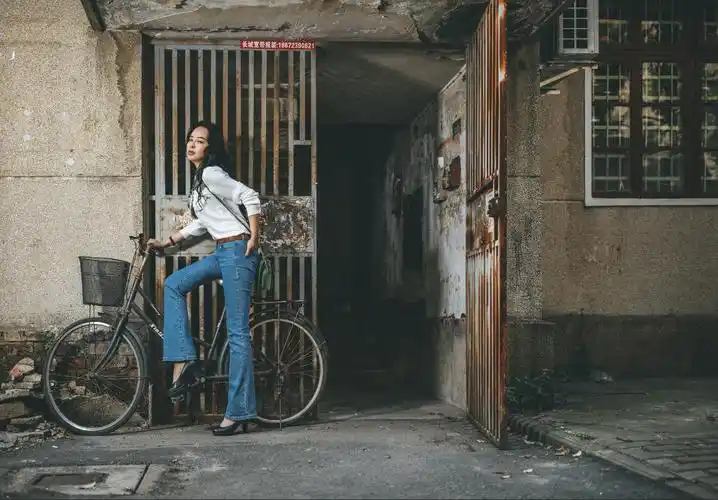 漫长人生路_人像_poco摄影,港风,复古胶片