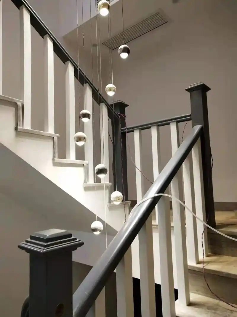旋转楼梯 现代简约风,感谢龙湖的姐姐信任,今天完工了,非常 - 抖音