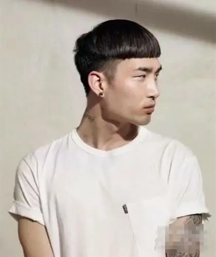 超帅的男生锅盖头发型锅盖头发型图片