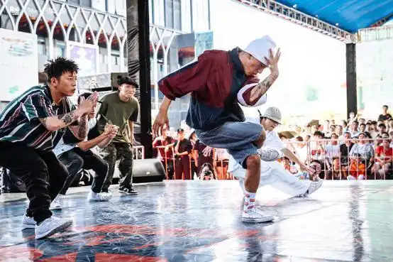 r16国际街舞大赛贵州区赛完美收官黑马贵州gzbro爆冷夺冠晋级