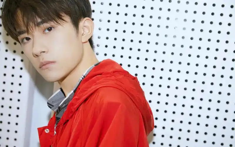 一心一意易烊千玺