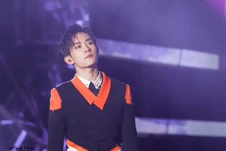 易烊千玺 #tfboys 五周年演唱会 高清 帅气… - 堆糖,美图壁纸兴趣