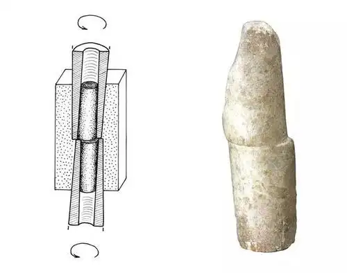 同时避免单方向管钻造成器物另一面的破裂,良渚人采用了双向管钻技术