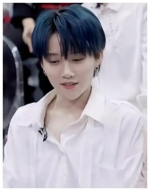 蔡徐坤成导师,孟美岐进军影视,他被人遗忘