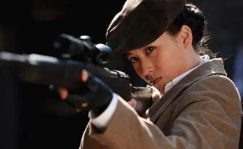 《飞哥大英雄》收视飘红 宁丹琳与粉丝线上热聊