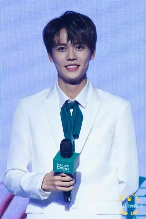 内娱生图免检的明星#来看林彦俊生图小合集!