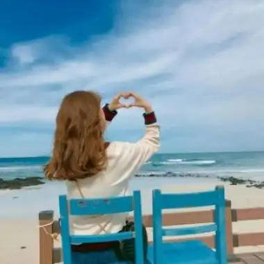 女生背影微信头像唯美可爱112