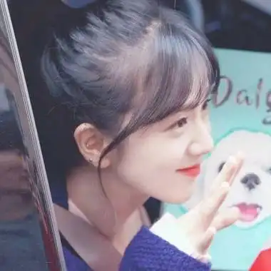 qq头像女生唯美阳光唯美高清图很阳光的恬静女神