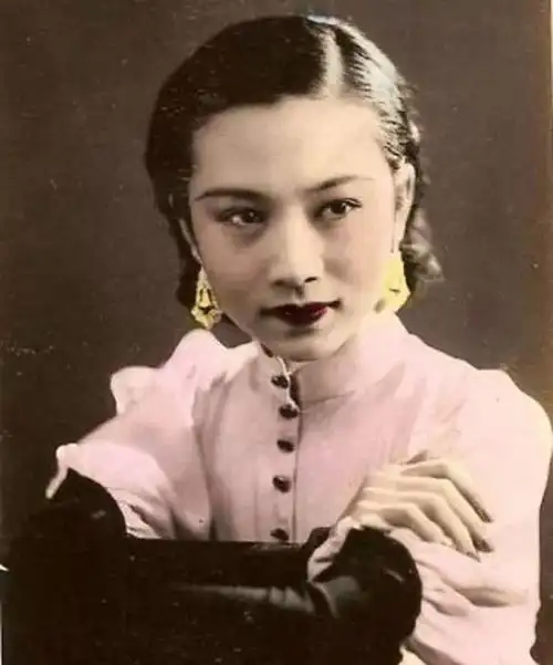 她本爱上少年掀开盖头发现是老头分100套房为何混成贫困户