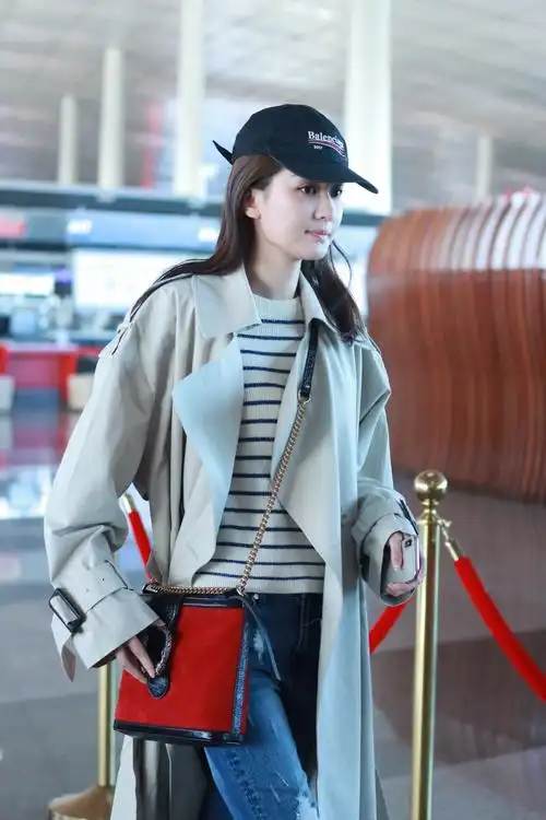 乔欣现身机场,网友:越来越时尚了!|乔欣|机场|时尚_新浪新闻