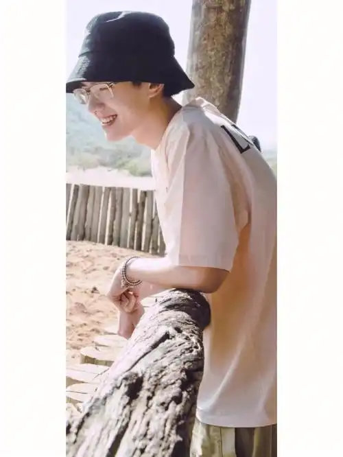 刘昊然高清壁纸