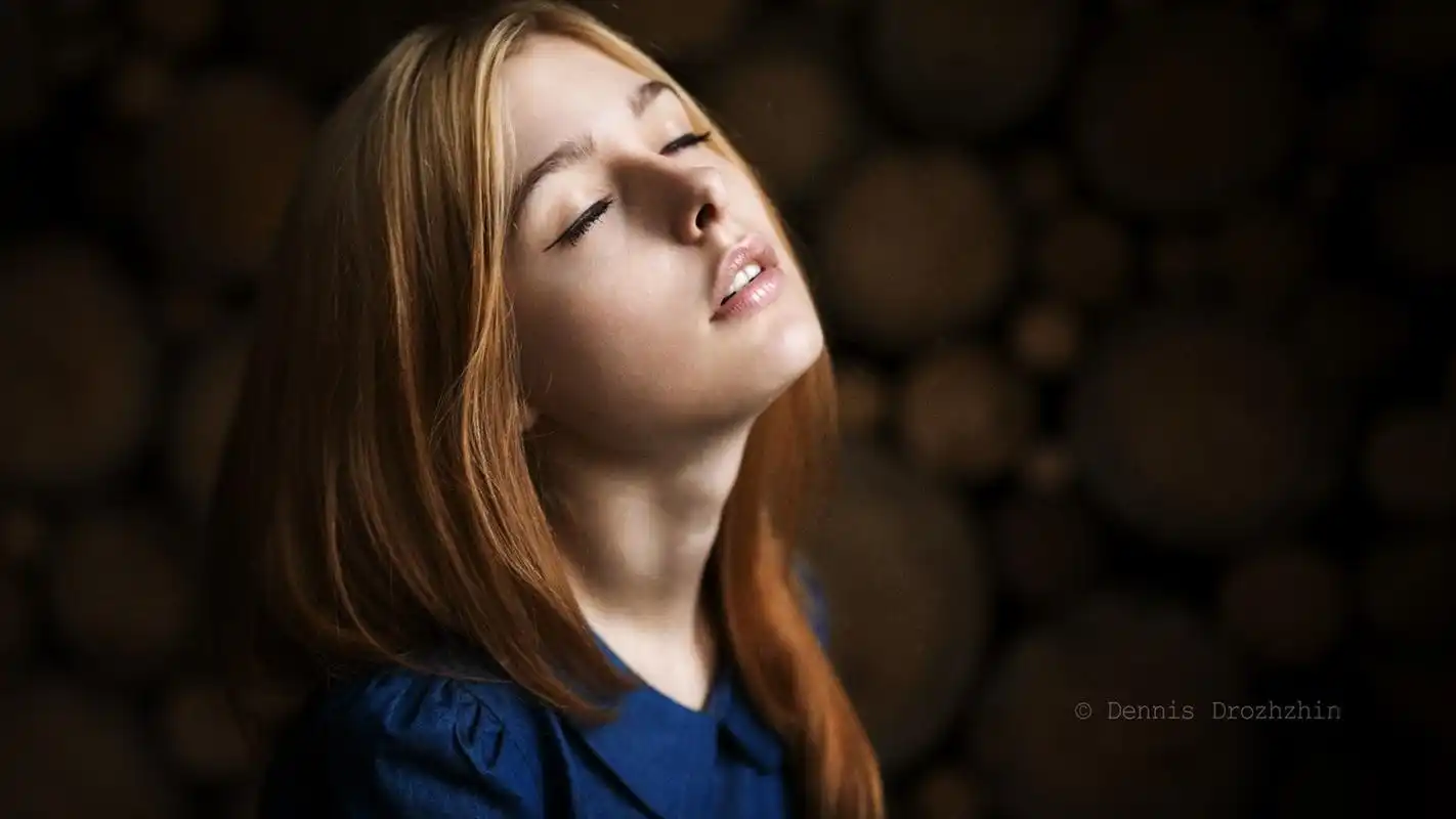 欧美金发碧眼性感美女高清写真壁纸