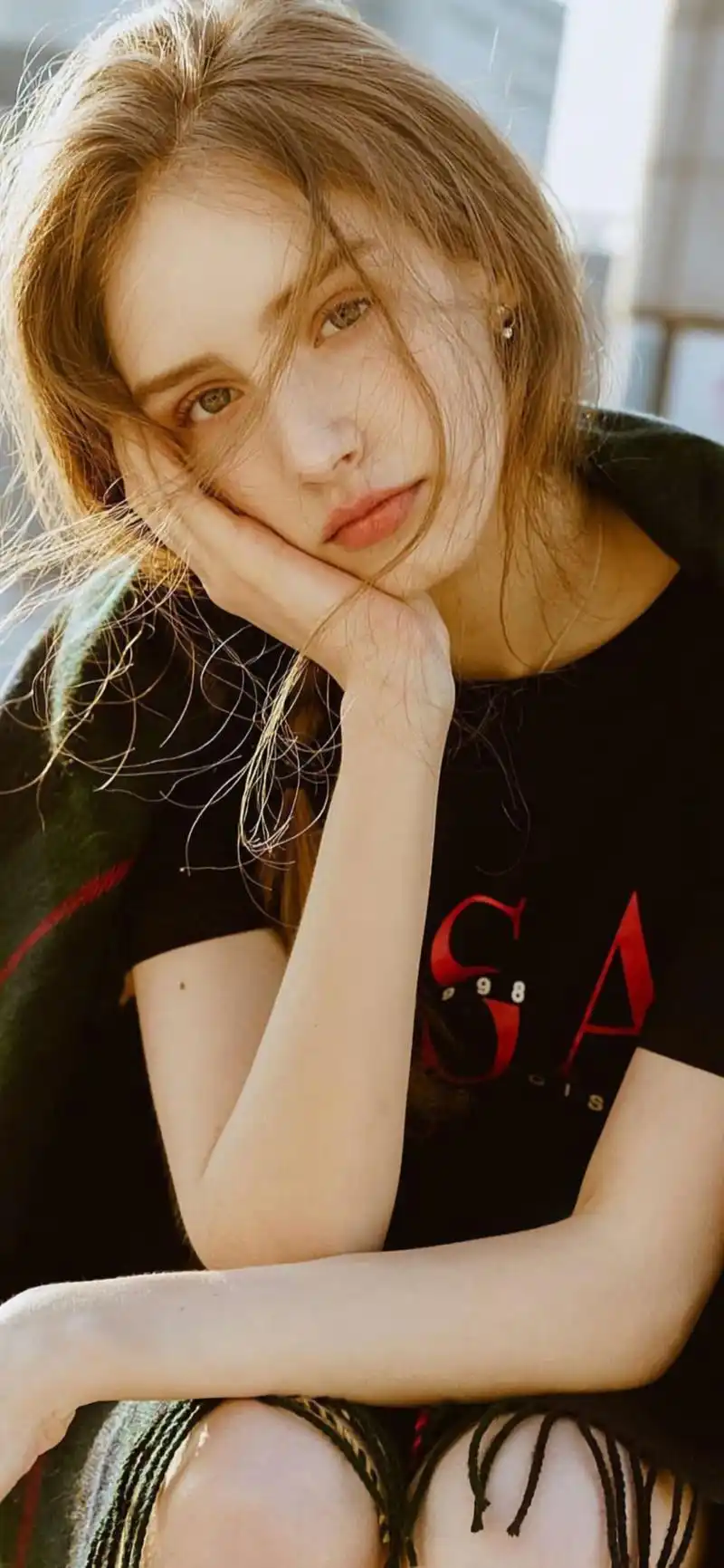 欧美风美女高清手机壁纸