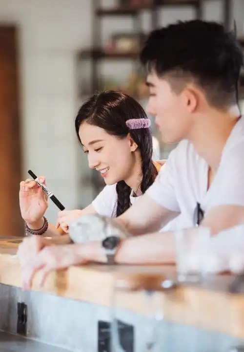 《女儿们的恋爱3》于家翊向张豆豆提出一日女朋友,她该如何选择