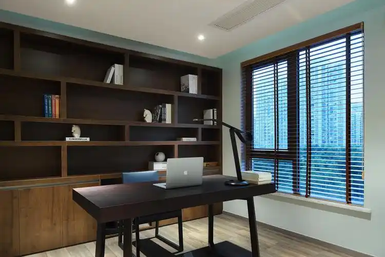 现代简约三居书房装修效果图