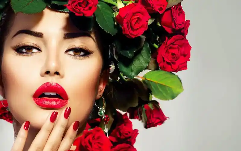 欧美美女花环创意唯美写真图片桌面壁纸