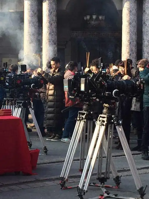 解锁拍摄姿势,直击现场!我在"老上海"