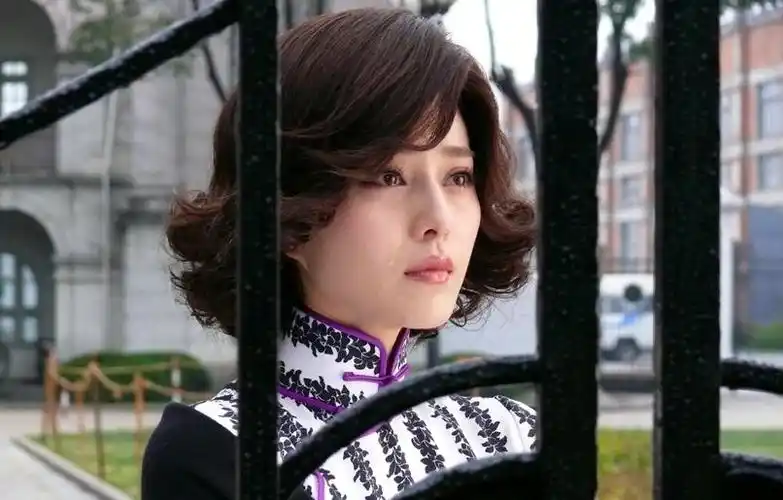 范冰冰发文想念《金大班》,当年旗袍,洋装上阵,美得绝代风华