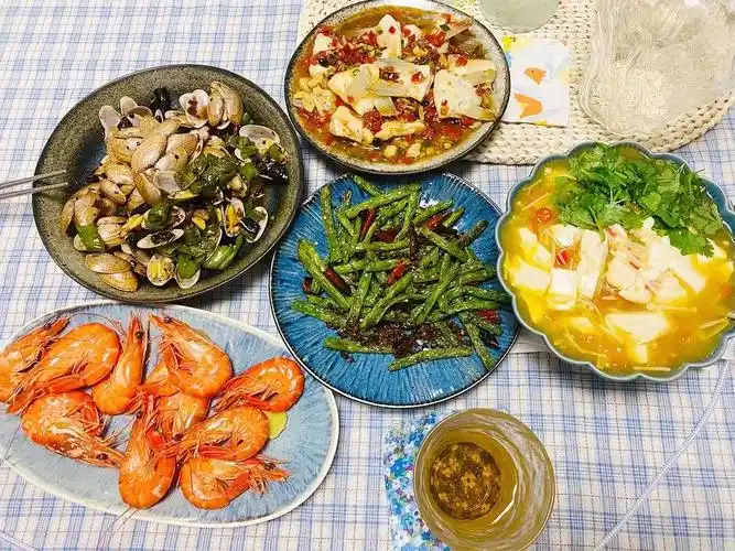 普普通通四菜一汤