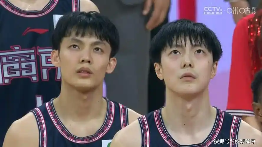 胡明轩27分轻取上海队,王哲林30 13,11中1外援拖后腿_广东队_进攻篮板