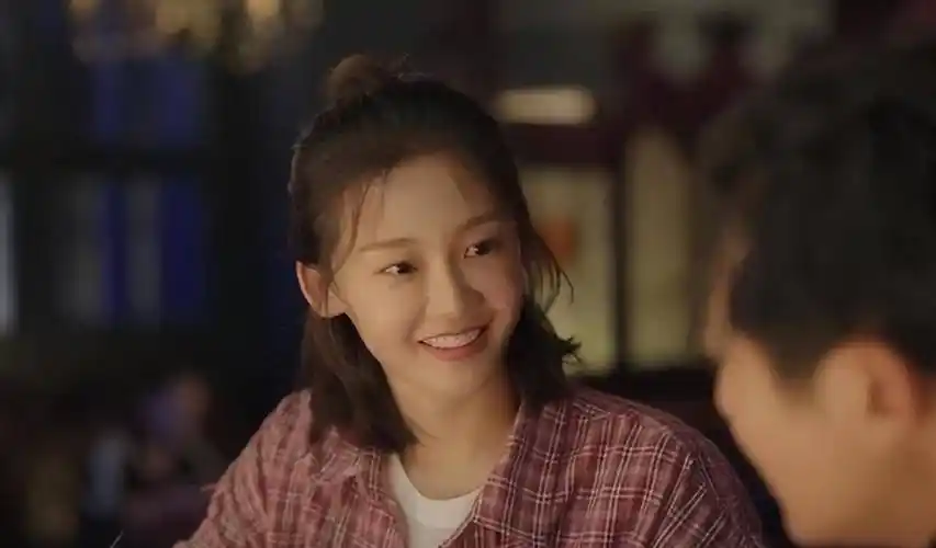 曝郑恺苗苗婚变?女方携全家和郑恺住一起,乱花钱买电钢琴引热议_网友_