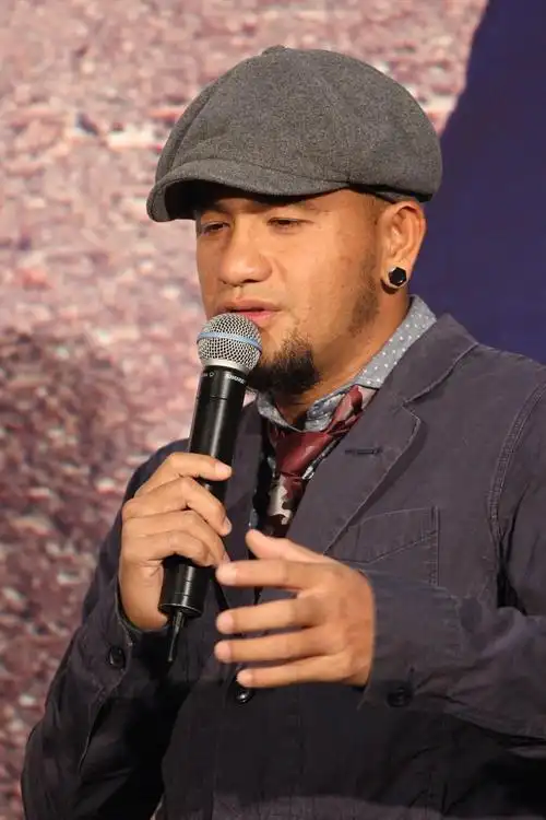 张震岳(中国台湾男歌手)_石塘网