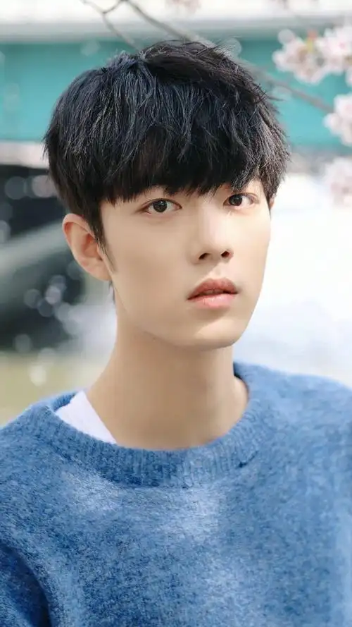 肖战养眼帅气手机壁纸图片