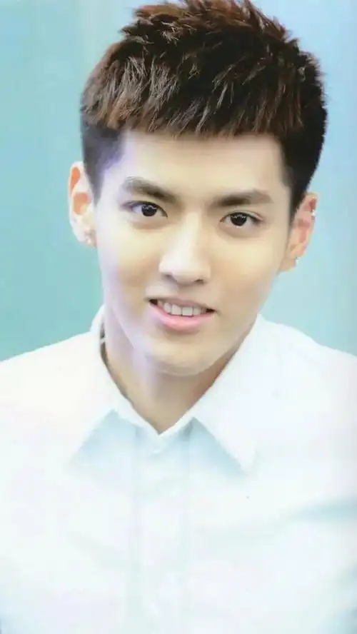 吴亦凡时尚帅气写真 明星写真