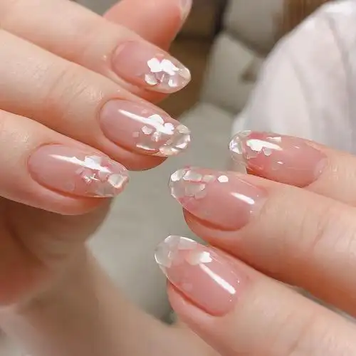 「美甲图片」原来夏季最热门的美甲还是简约风,好看不过时