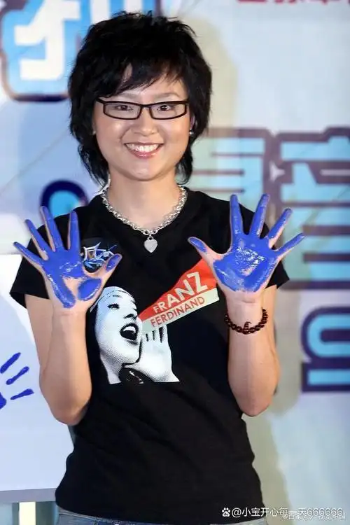 起周笔畅,应该是非常优秀的女歌手了,2005年获得超级女声全国亚军出道