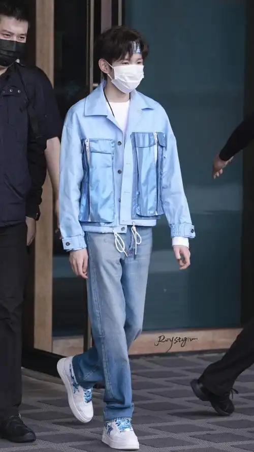 「tfboys」「分享」210605 王源往期《奇异果剧本鲨》录制路透,问问小