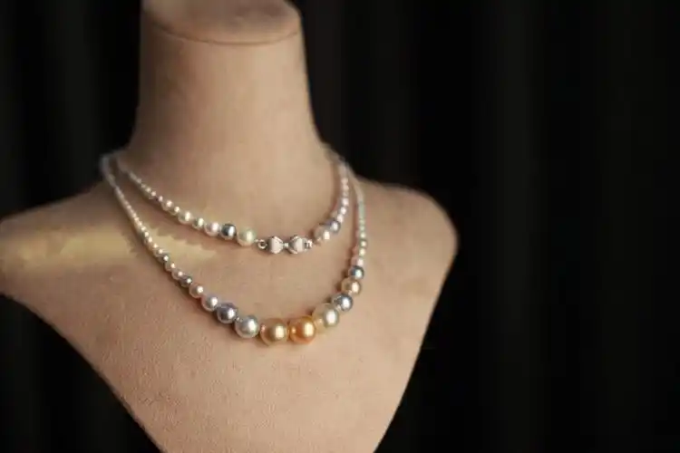 很文艺范的一款海水珍珠项链