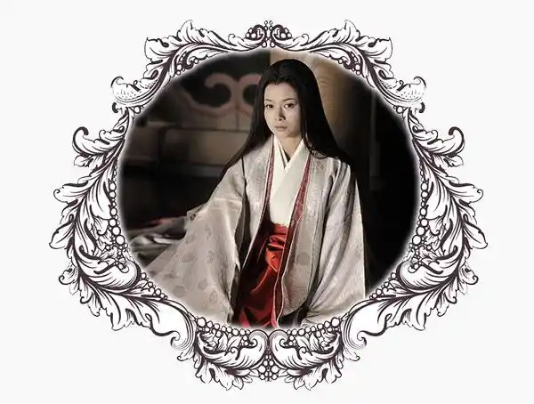 代表角色:藤壶(《源氏物语 千年之谜》)武器四:从小照顾,关怀备至在