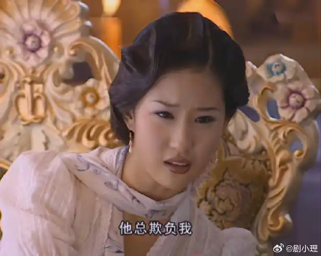 21年前,刘亦菲在《金粉世家》中,穿的这套衣服,放到现在都不过时.