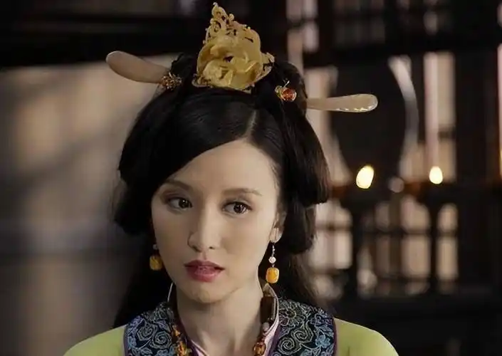 张萌:曾是环球小姐冠军,嫁富豪丈夫后变成事业女性,如今怎样了_吕超