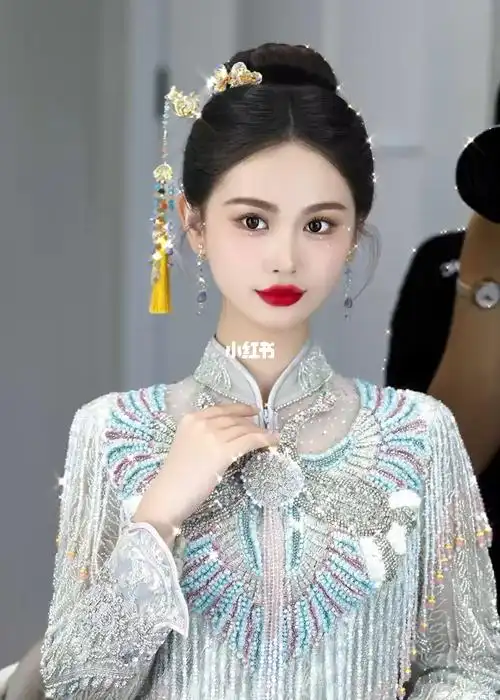 新中式秀禾服造型