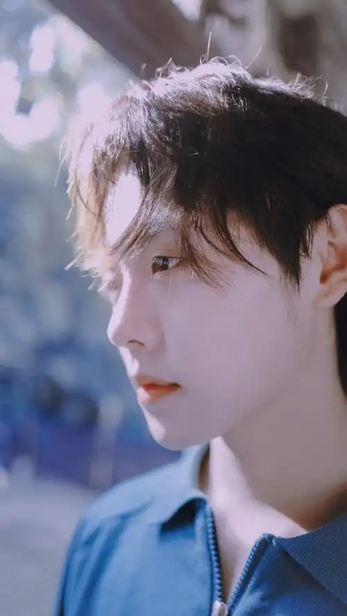 演员肖宇梁专楼40