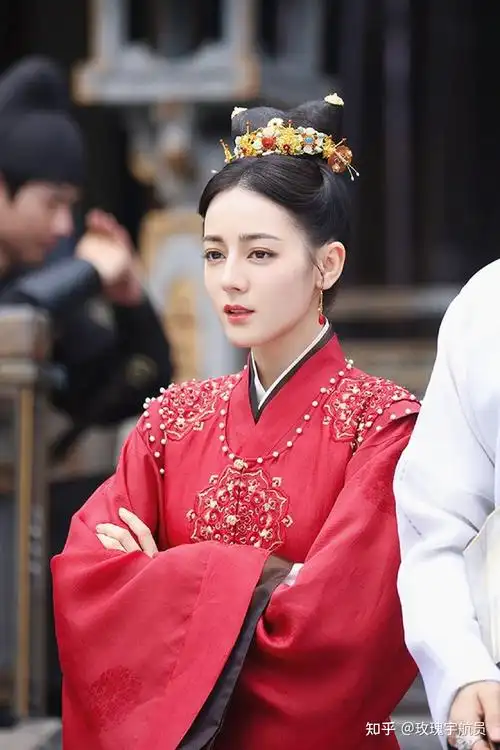 你对迪丽热巴新剧安乐传有哪些期待