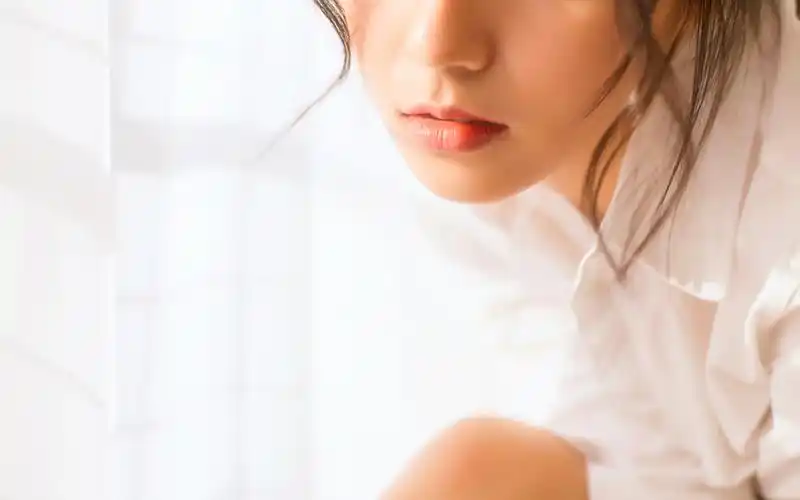 白衬衣美女气质写真高清电脑桌面壁纸高清大图预览1920x1080_美女壁纸