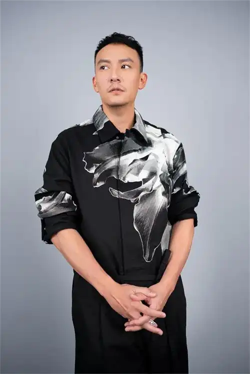 张震新作苏里南netflix热播颠覆级演技诠释一人千面