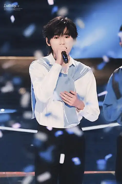 宋亚轩 十九无垠轩邈近云霄##宋亚轩0304生日快乐