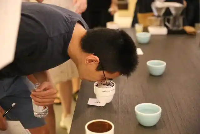 手冲是啥意思是什么,手冲是什么意思(为什么这么多人爱手冲)