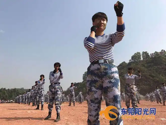 沙角部队训练基地举行新兵训练成果展示活动