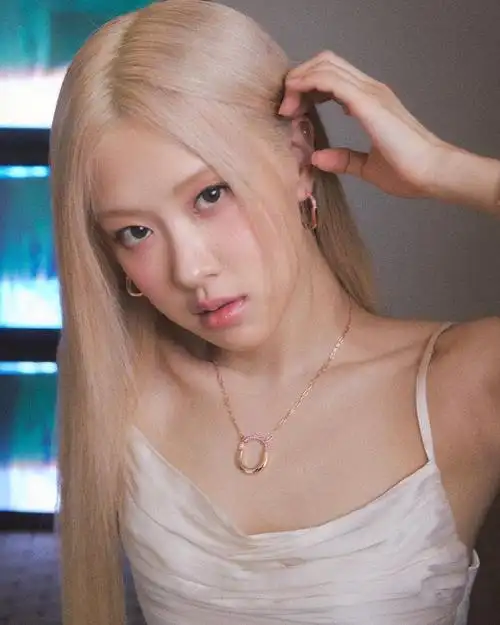 ros07[超话]##朴彩英蒂芙尼全球品牌代言人