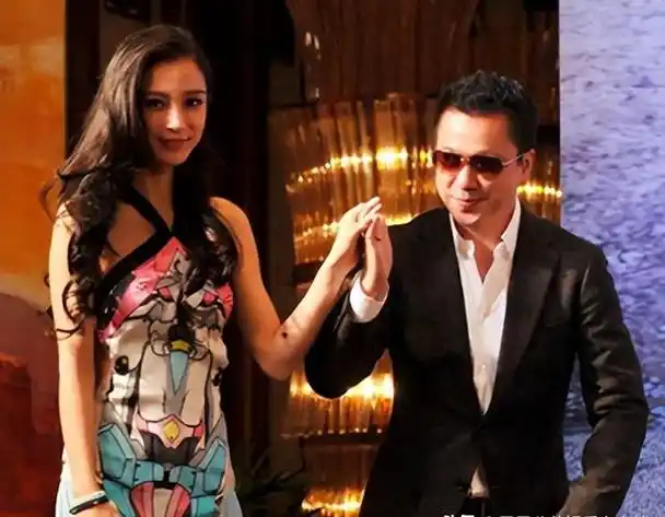 彻底藏不住了!王中磊抱的不是杨颖,而是整个娱乐圈的丑陋