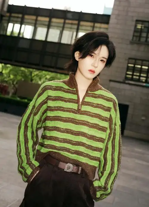 陆柯燃上海时装周