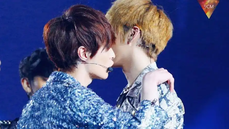 诚邀繁星er在exo繁星吧与exo繁星吧完结文库吧投票期间进行投票!