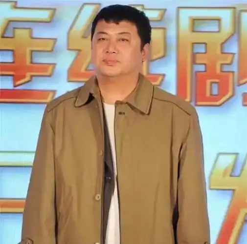 鬼子专业户陆彭娶平凡妻子恩爱30年无绯闻幸福美满