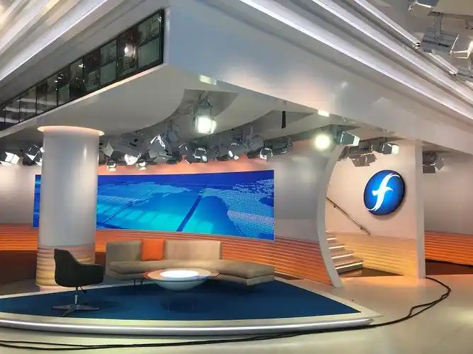 福建广播影视集团全媒体演播室,包含新闻,评论,访谈,虚拟多个景区.