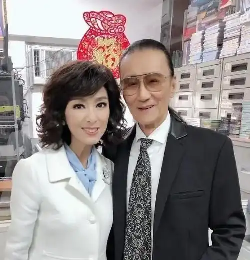 67岁米雪状态似少女,与尹志强相爱26年,为其赚钱治病一生未嫁